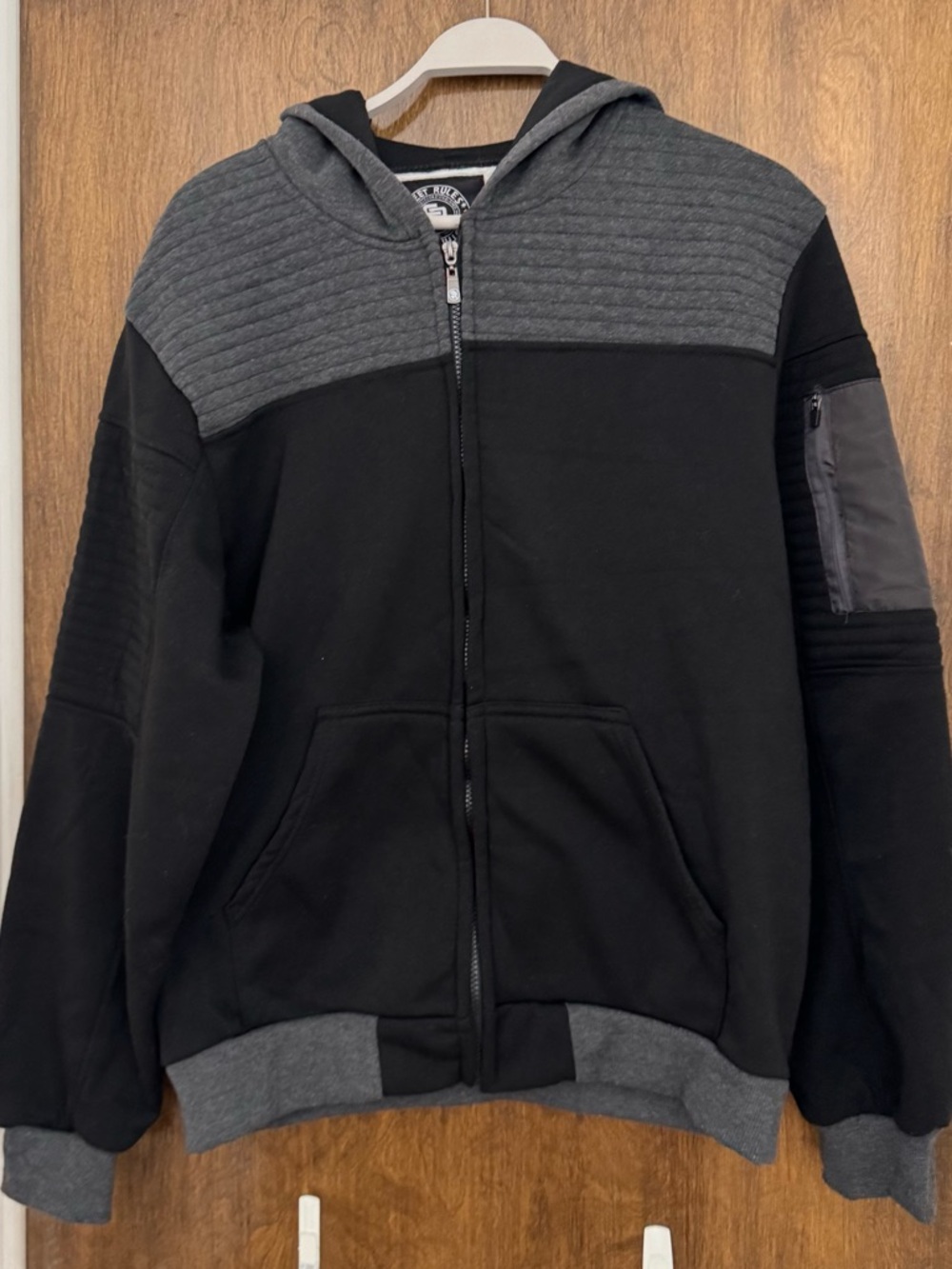 Street Rules Men's Black & Gray Quilted Zip Hoodie Sweatshirt, size L casual